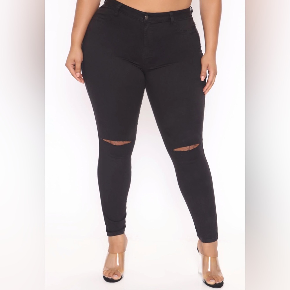 SEXY BLACK JEANS